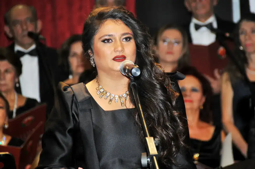 antalya-barosu-tsm-korosundan-duygu-yuklu-sarkilar