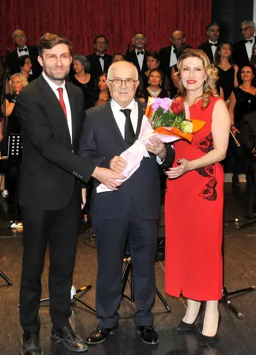 antalya-barosu-tsm-korosundan-duygu-yuklu-sarkilar