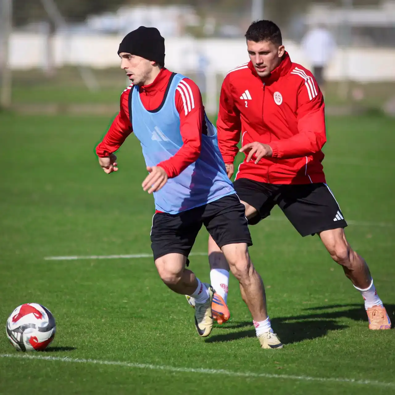 antalyasporda-kocaelispor-mesaisi-basladi-deplasmanda-3-puan-almak-istiyor