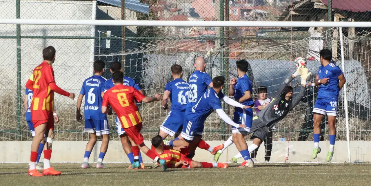 burdurda-bal-karsilasmasinda-gerginlik-polis-mudahale-etti