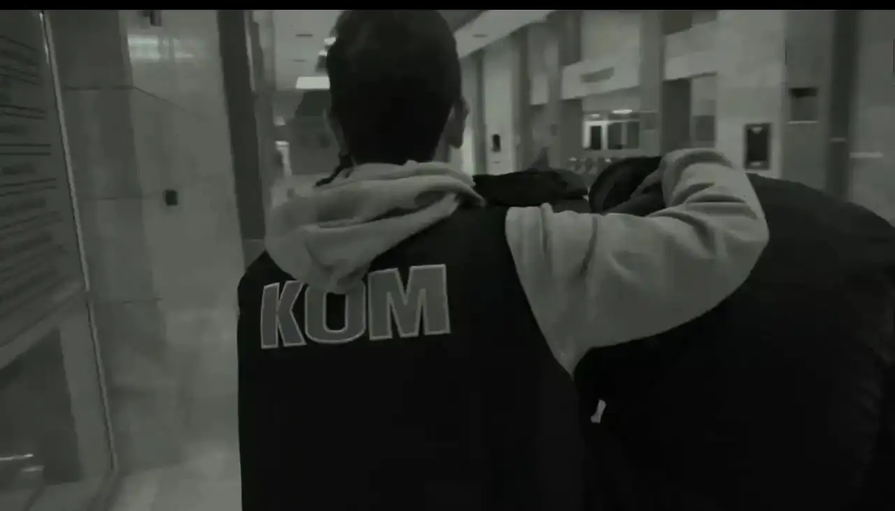 antalya-emniyetinden-kacakcilik-operasyonu-binlerce-kacak-urun-ele-gecirildi