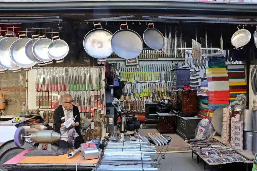 antalyada-7-kusaklik-meslek-alarm-veriyor-50-60-bin-tlye-bicak-bileme-ustasi-bulunamiyor