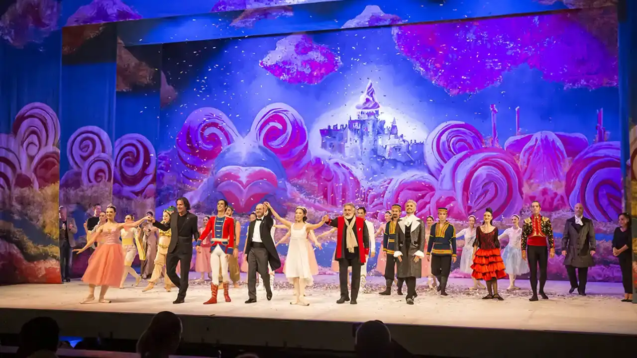 dunyaca-unlu-findikkiran-balesi-antalyada-sahnelenecek