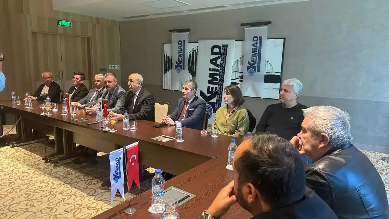 akdenizgercekkritik-bulusma2