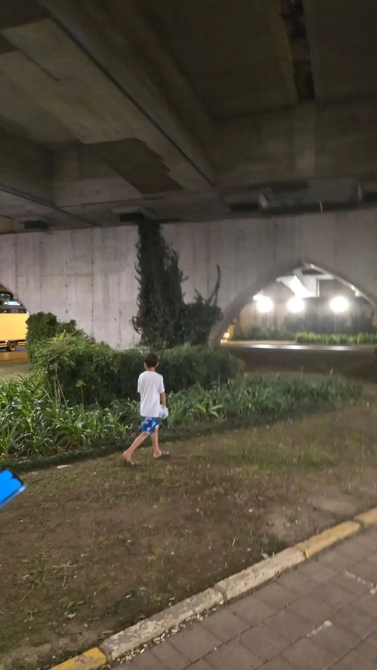 antalyada-dilenci-ceteleri-vatandasin-cebini-zorluyor4