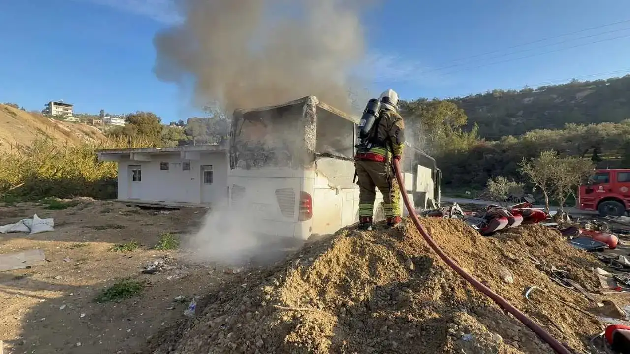 akdenizgercekyolcu-otobusu-2