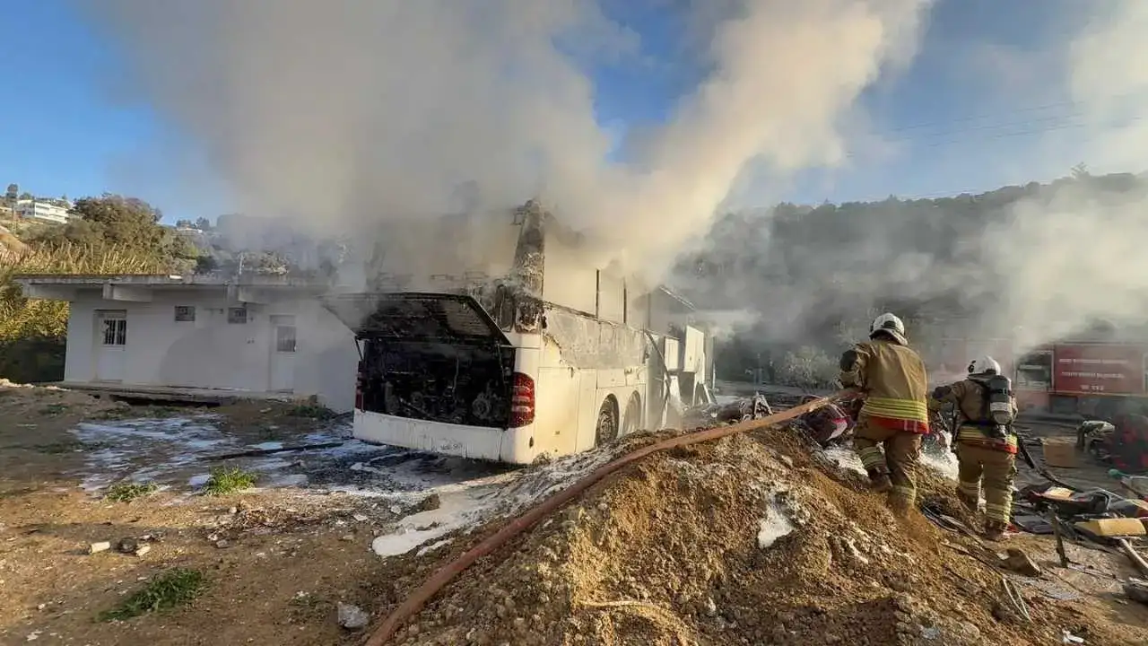 akdenizgercekyolcu-otobusu-3