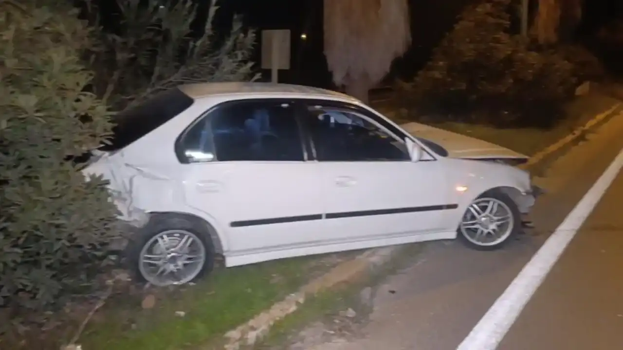 alanyada-kaza-sonrasi-refujde-terk-edilmis-otomobil-bulundu