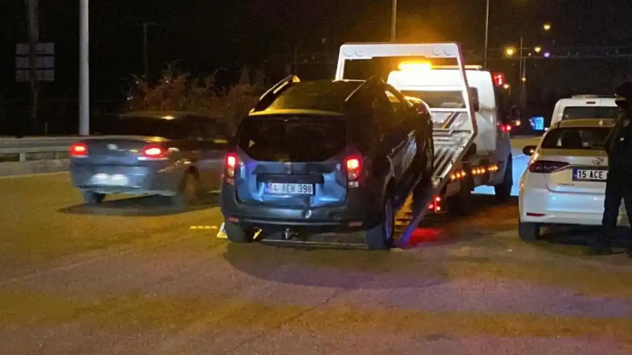 burdurda-denetim-noktasinda-durdurulan-surucu-polise-zor-anlar-yasatti