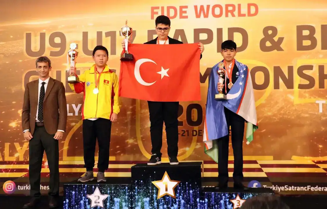 antalyada-turk-satranccilardan-4-dunya-sampiyonlugu-8-madalya-kazandi