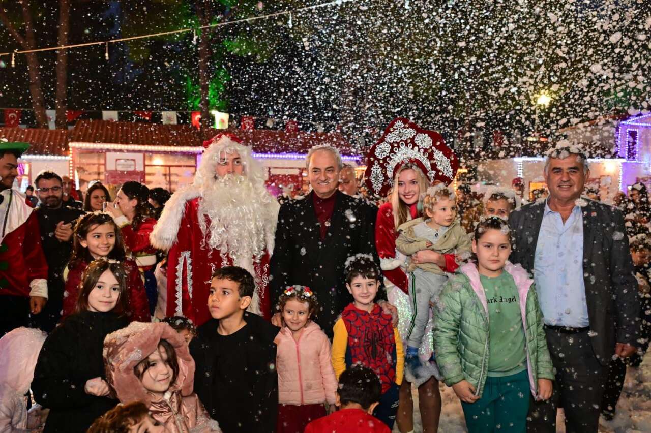 kepeze-kar-yagdi-herkes-heyecanla-karsiladi-1