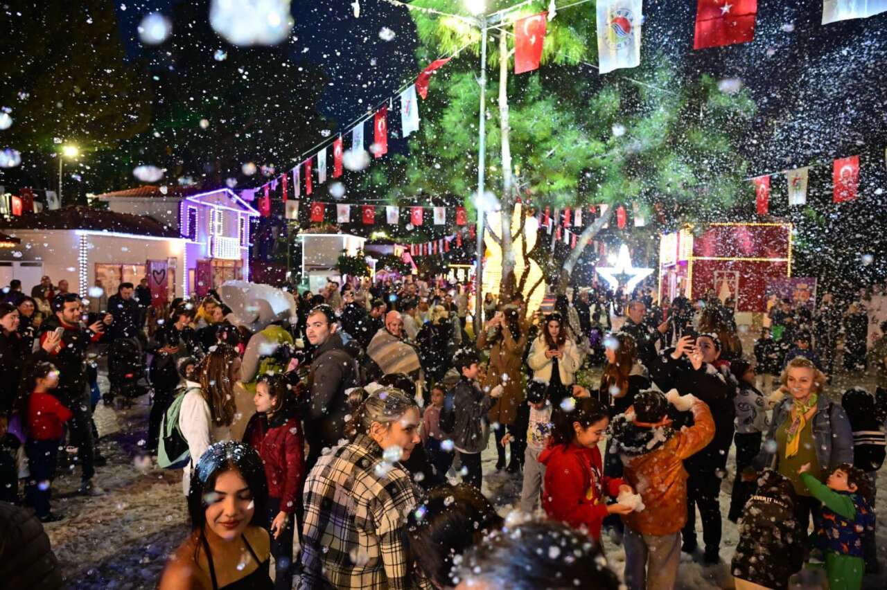 kepeze-kar-yagdi-herkes-heyecanla-karsiladi-12