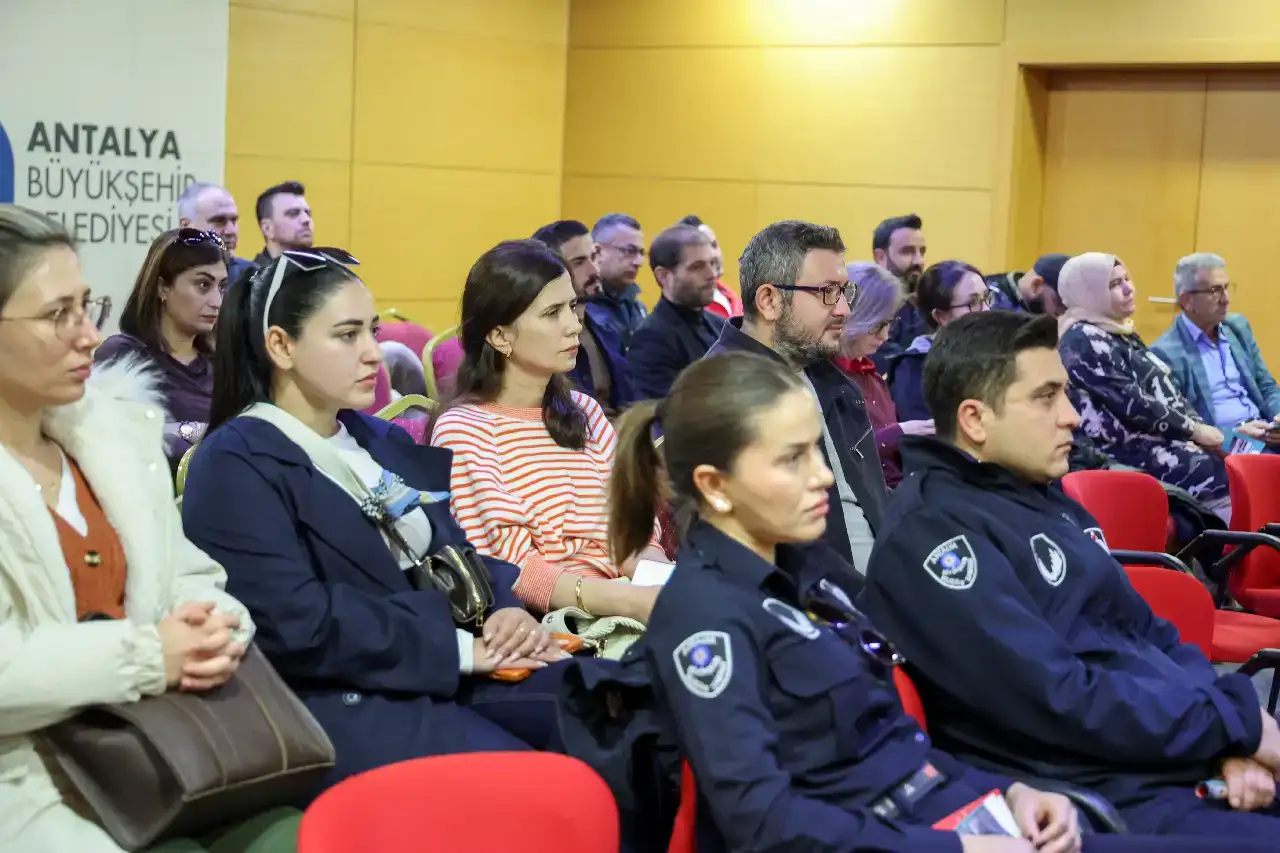 antalyada-saglik-egitimi-farkindalik-kazandilar2