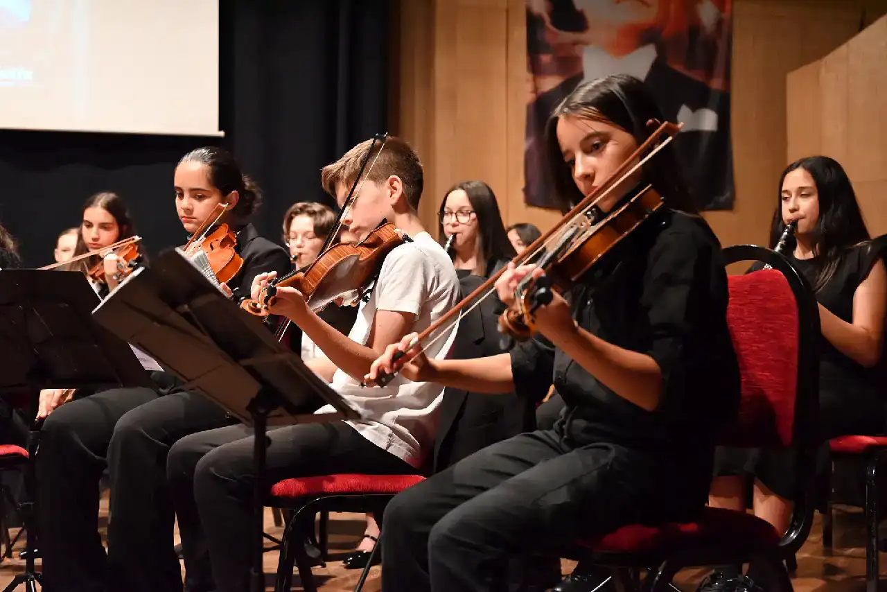 150-kisilik-dev-kadro-antalyada-iyilik-konseri-verecek21