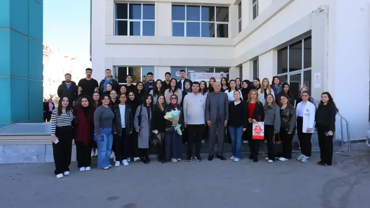 kepezde-yaslilara-yonelik-model-calisma-ogrencilerin-ilgi-odagi-oldu