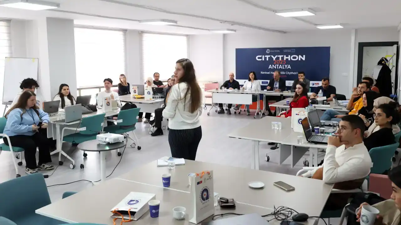 yapay-zeka-destekli-ulasim-projesi-antalyada-birinci-oldu