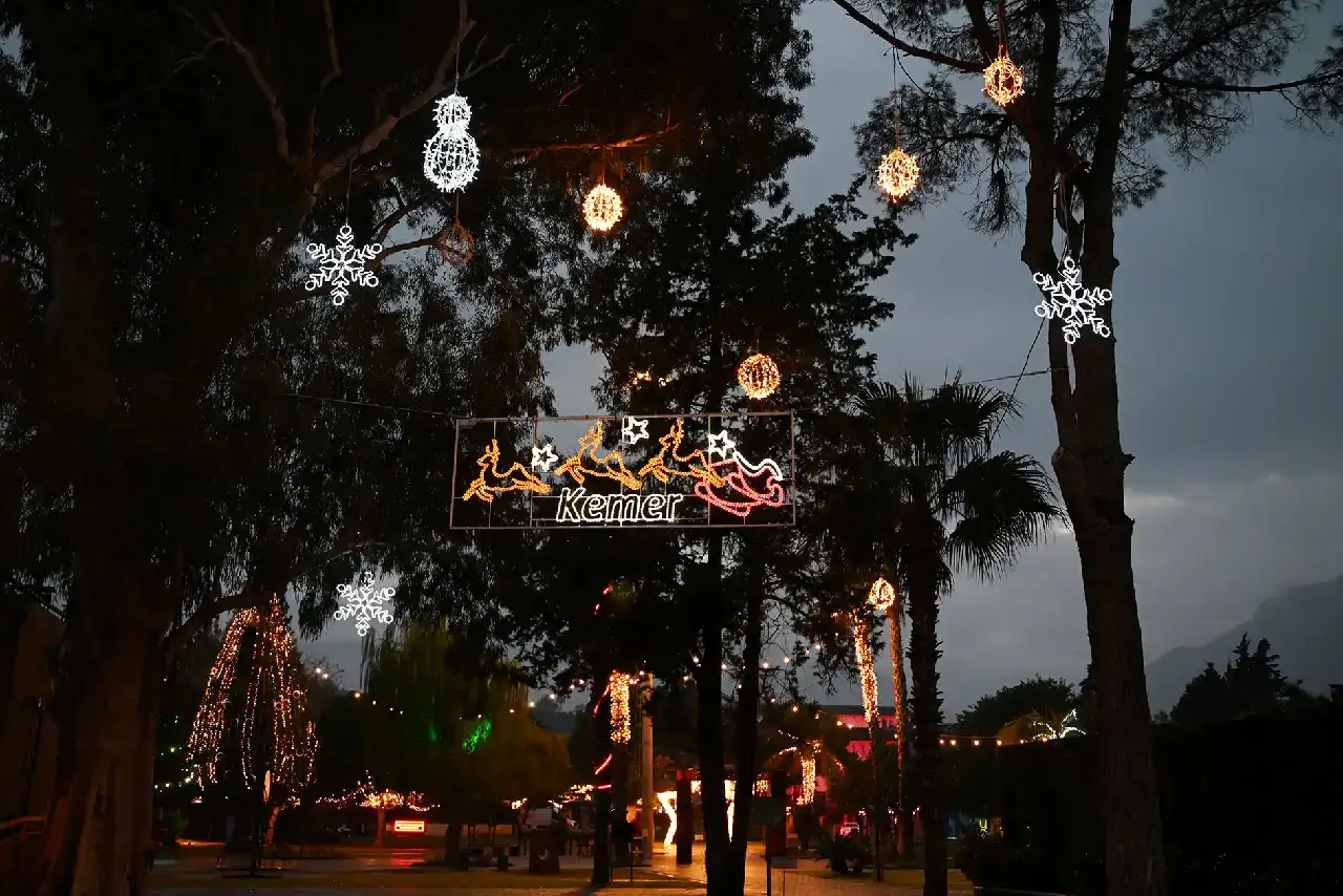 antalyada-yilbasi-icin-hangi-ilcelerde-neler-yapilacak12