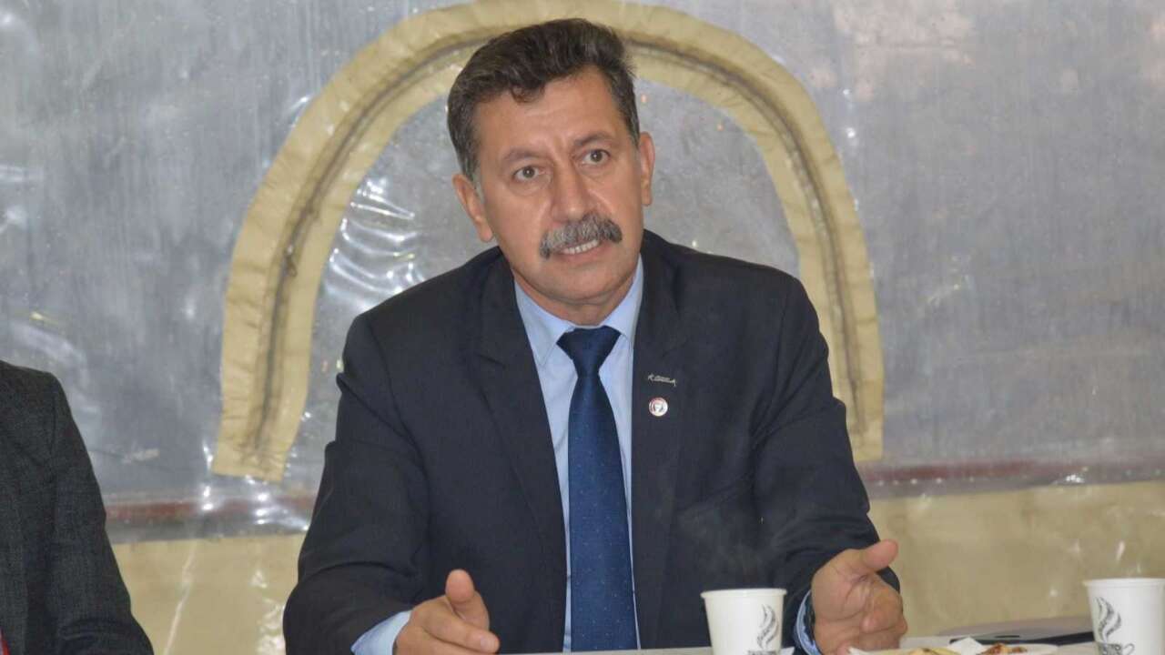 kamu-is-antalya-baskani-acardan-asgari-ucret-tepkisi-emekci-sefalete-mahkum-edilmistir