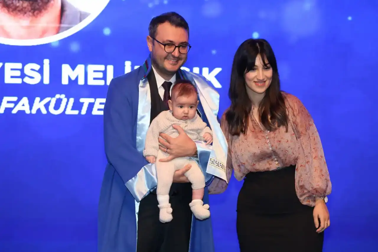 akdeniz-universitesinde-gurur-gunu-111-akademisyen-cubbe-giydi