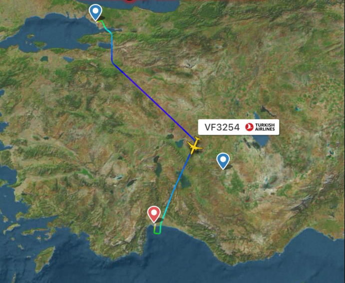 antalya-havalimanina-divert-eden-ucaktaki-yolcu-hayatini-kaybetti