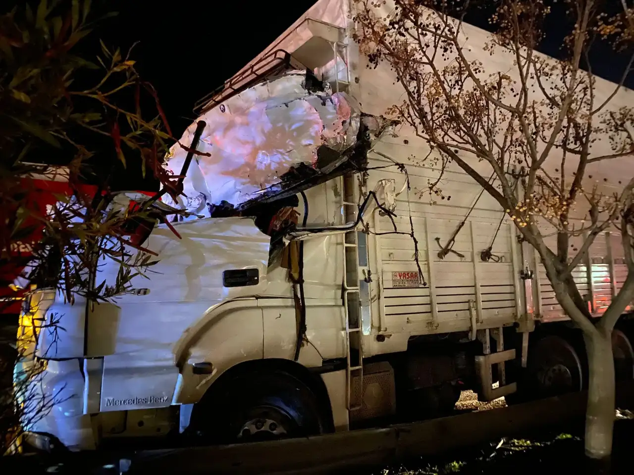 antalyada-facia-kil-payi-atlatildi-1i-agir-2-yarali