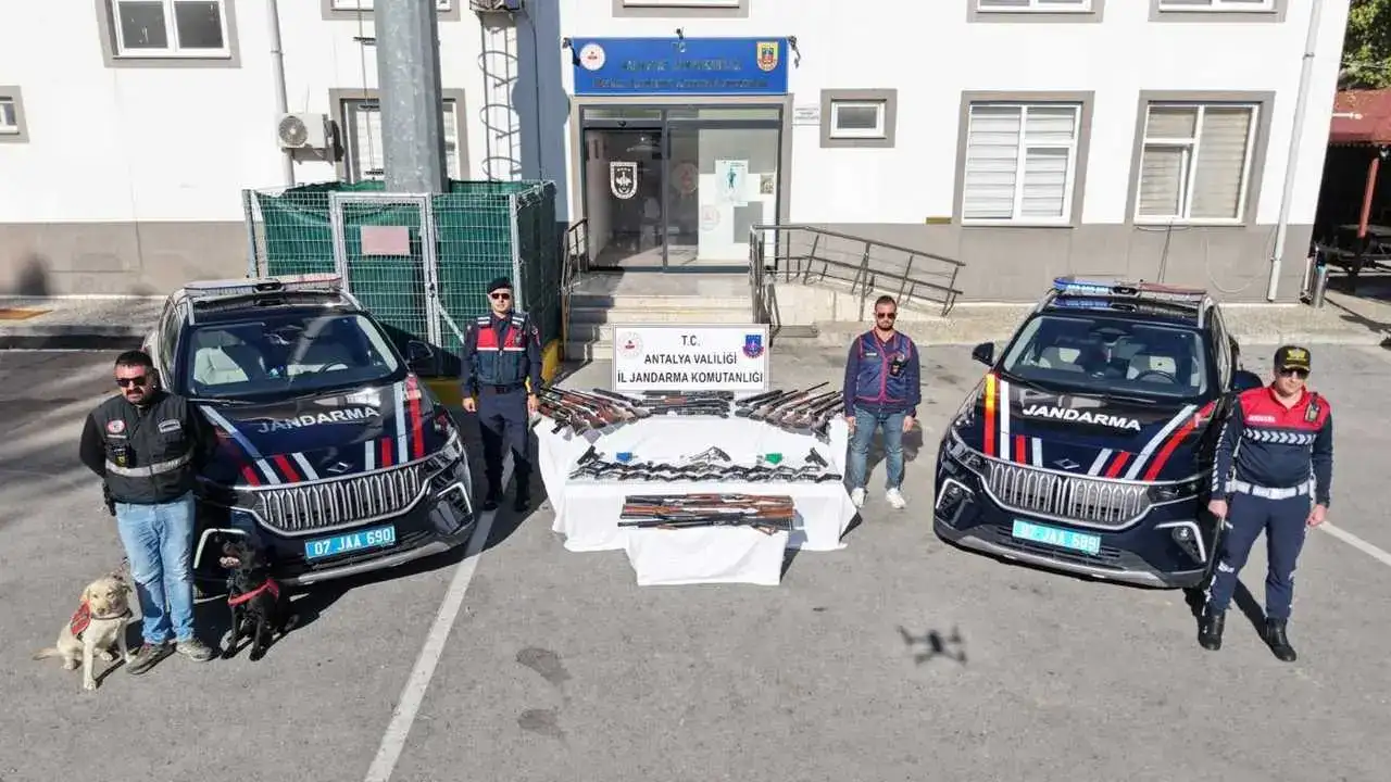 akdenizgercekgibi-silah-2