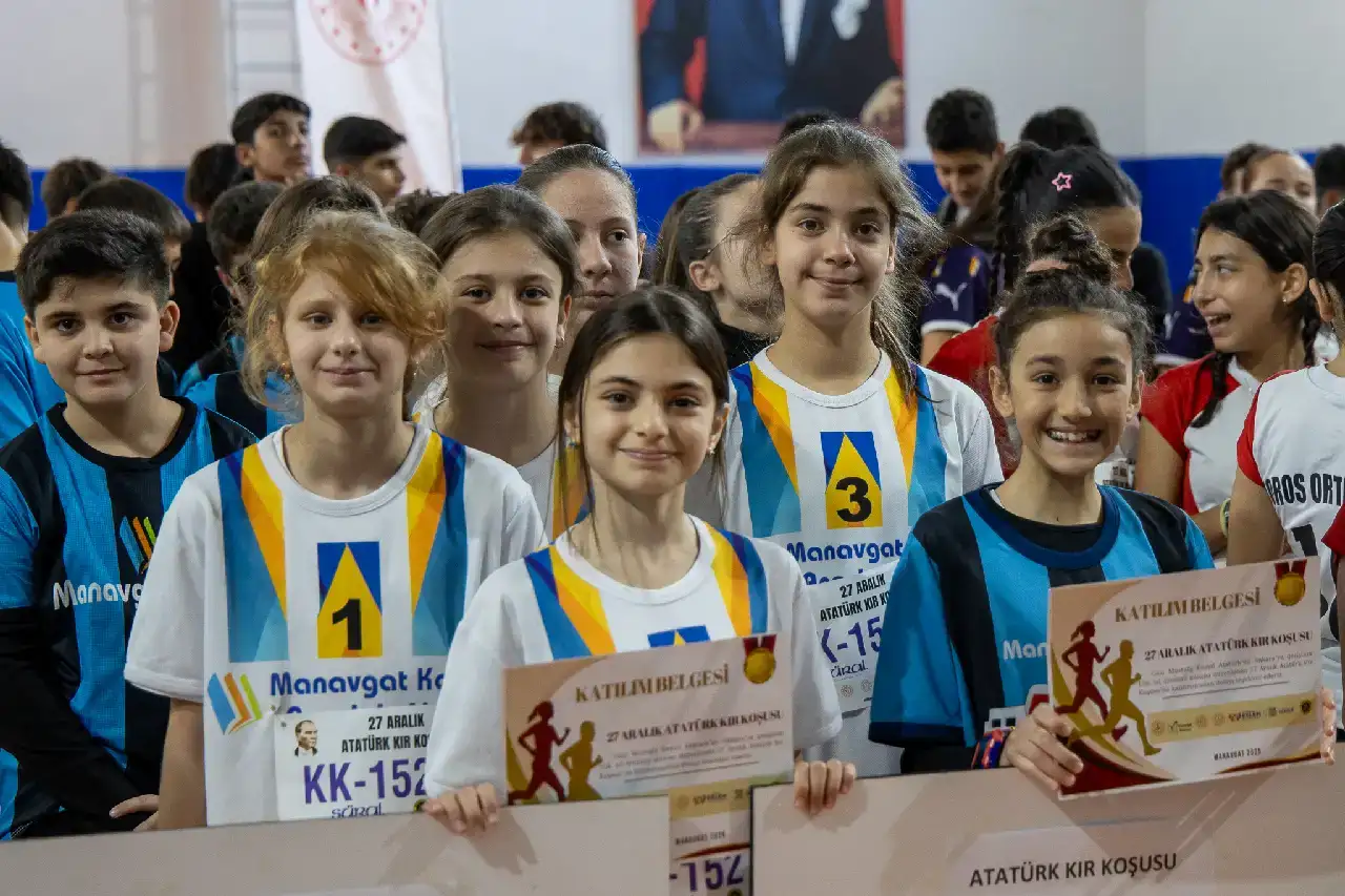 manavgatta-ogrenciler-ataturk-icin-kostu234