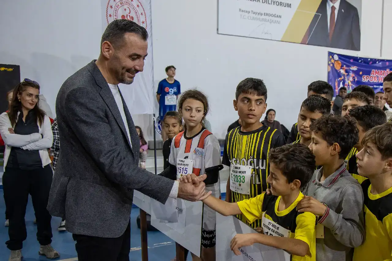 manavgatta-ogrenciler-ataturk-icin-kostu3