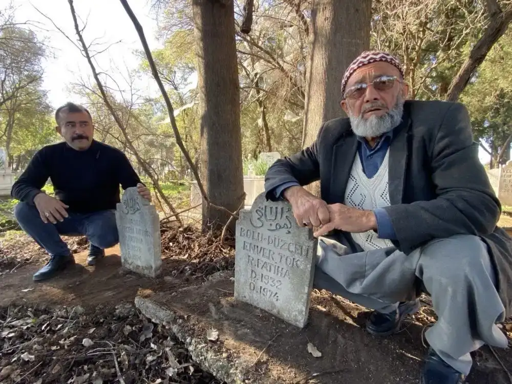 antalyada-hayatini-kaybeden-iki-tarim-iscisinin-mezarlari-50-yildir-sahiplerini-bekliyor