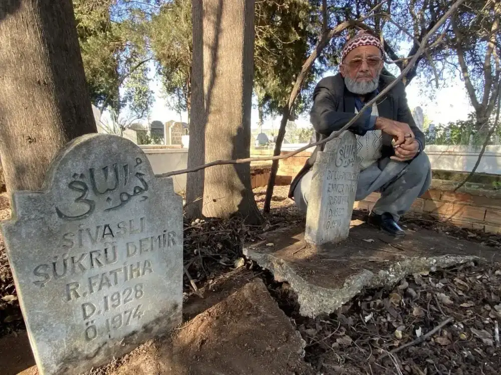 antalyada-hayatini-kaybeden-iki-tarim-iscisinin-mezarlari-50-yildir-sahiplerini-bekliyor