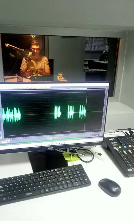 antalyada-liselilerden-gorme-engellilere-sesli-kitap-destegi-bir-ses-bir-dokunus