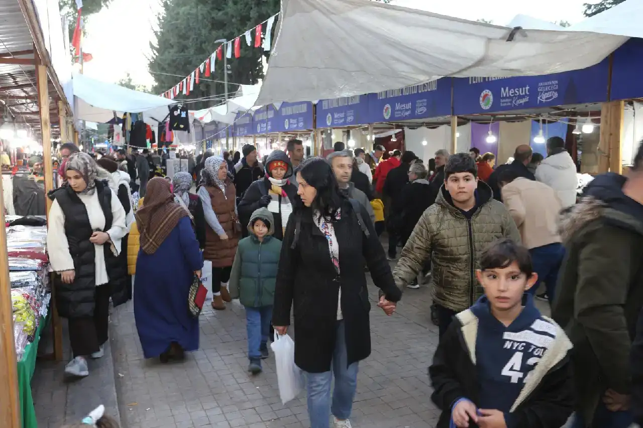 kepez-yeni-yil-sevincini-erken-yasadi56