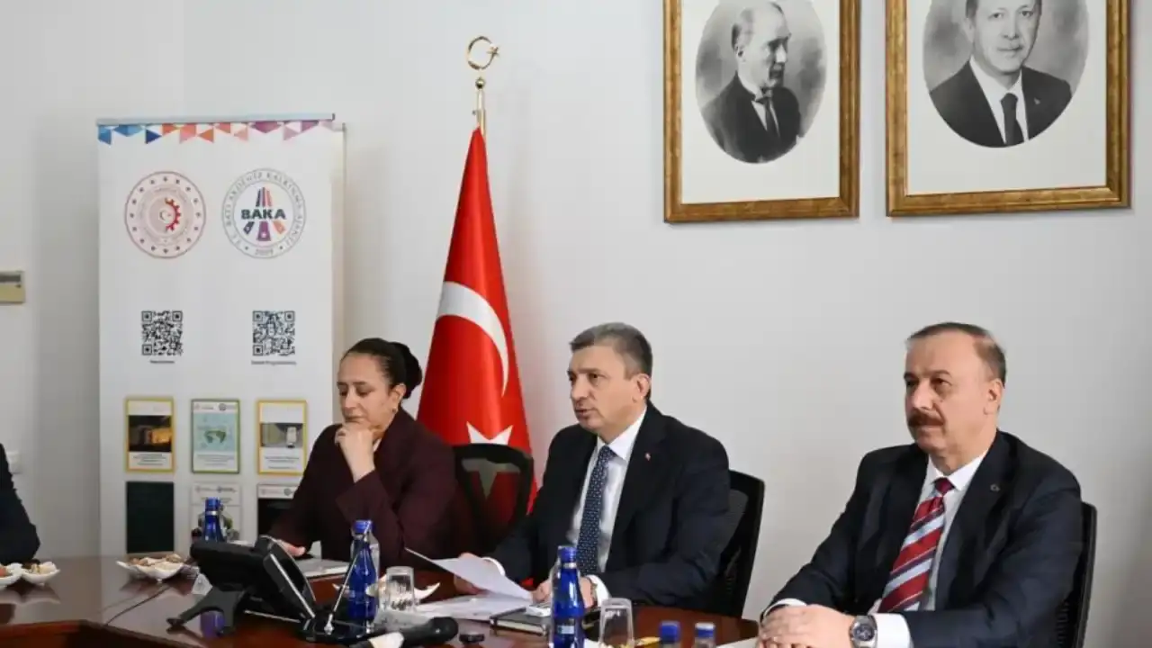 akdenizgercek-bakadan-bati-akdenize-dev-yatirim-hamlesi