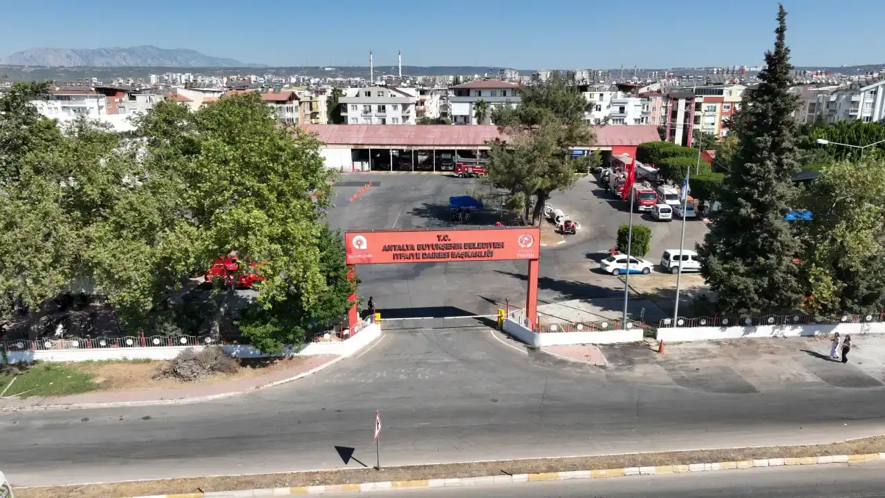 antalyada-yeni-yil-guvenligi-icin-24-saatlik-nobet-sistemi