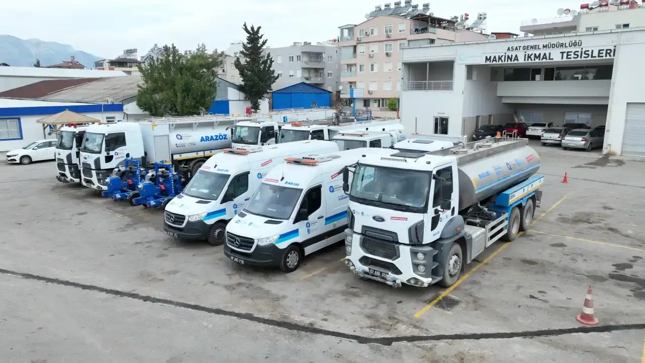 antalyada-yeni-yil-guvenligi-icin-24-saatlik-nobet-sistemi