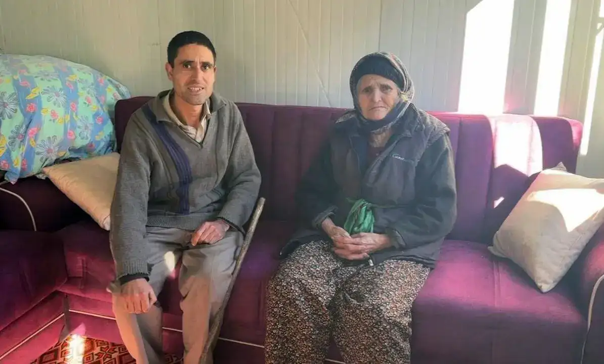 serikte-ayse-teyzeye-mezarin-yakininda-konteyner-ev