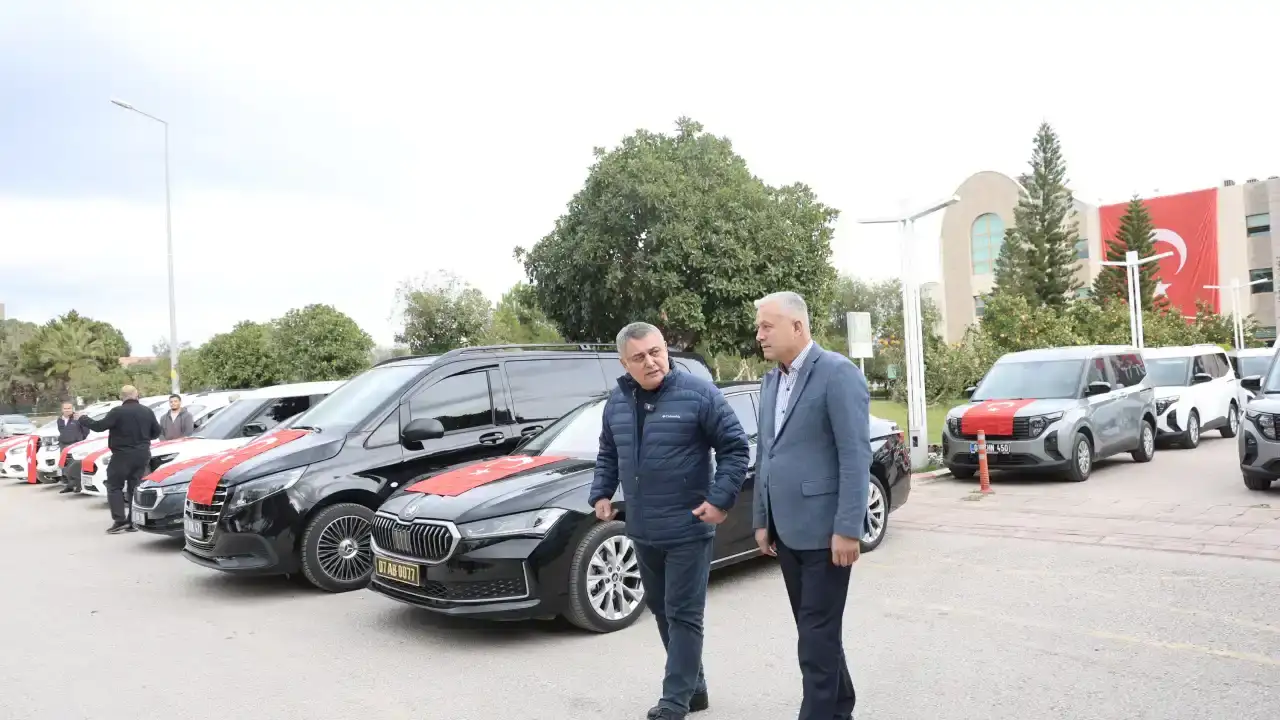 aksuda-parti-degisti-belediye-filosu-yenilendi