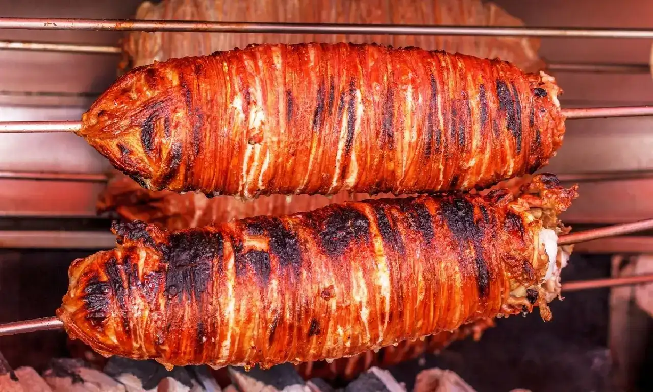 antalyada-gece-acik-kokorecciler-en-populer-mekanlar