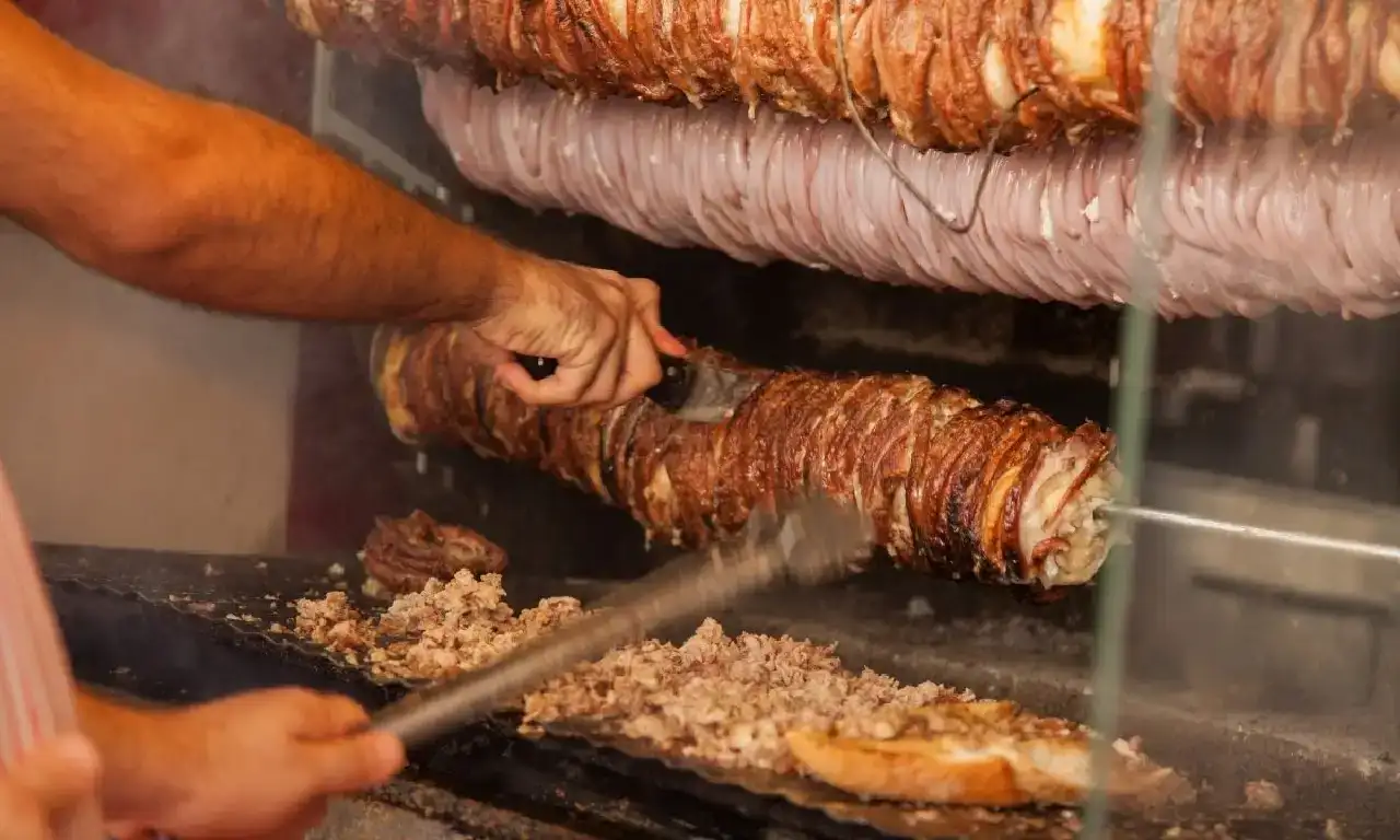 antalyada-gece-acik-kokorecciler-en-populer-mekanlar21