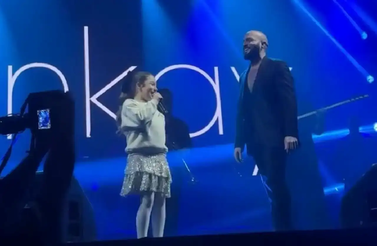 berkaydan-antalyaya-yeni-yila-surprizi-duet-buyuk-alkis-aldi