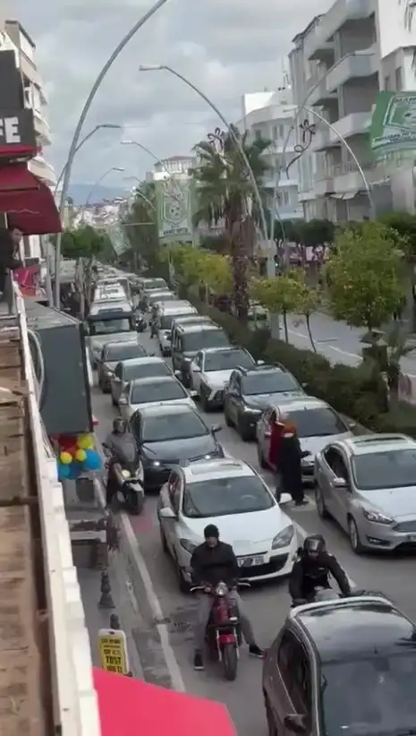 manavgatta-ters-yonden-gelen-motosikletle-otomobil-carpisti