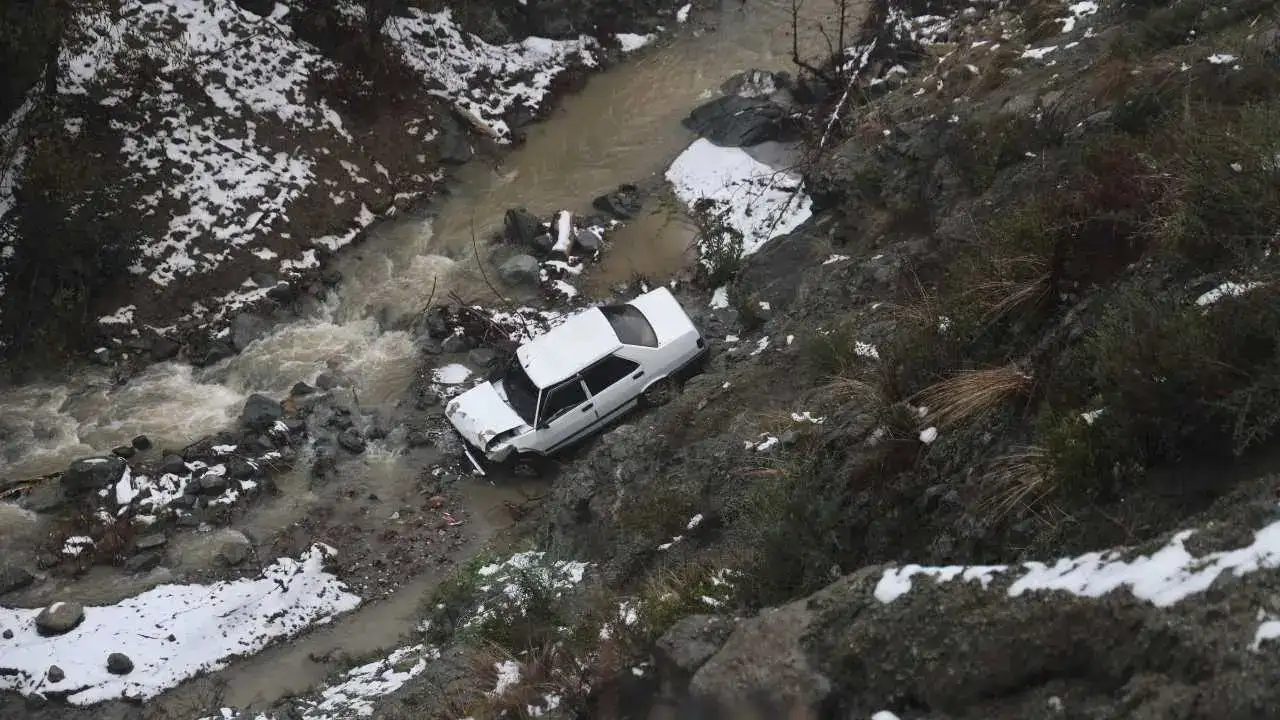 akdenizgercekucurumdan-atlayarak-3