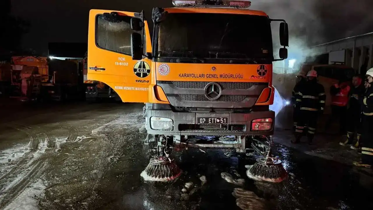 akdenizgercekkarayollari-kamyonu-3