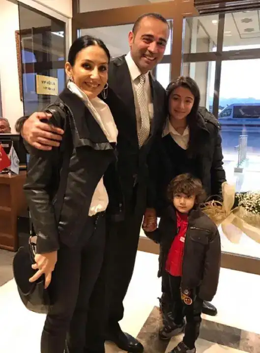 Aykut Kaya'dan Milletvekili Maaşıyla Antalya'da 2. Teknoloji Laboratuvarı-Aykut Kaya'nın eşi Eda Kaya