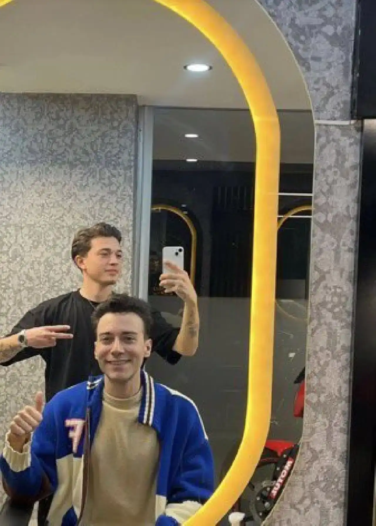 enes-batur-uzun-sure-sonra-antalyada-goruntulendi32