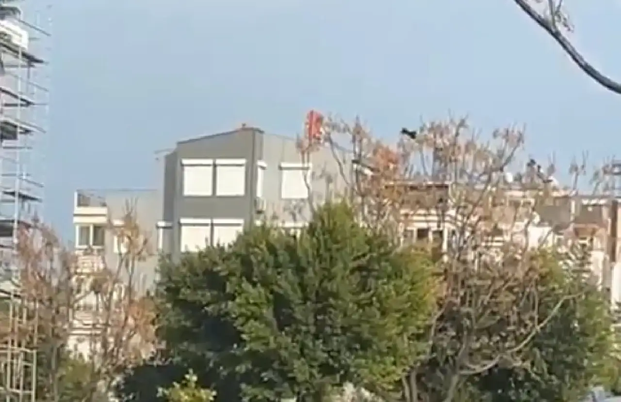 antalyada-siyah-bayrak-krizi-caglayanda-endise-yaratan-goruntu11