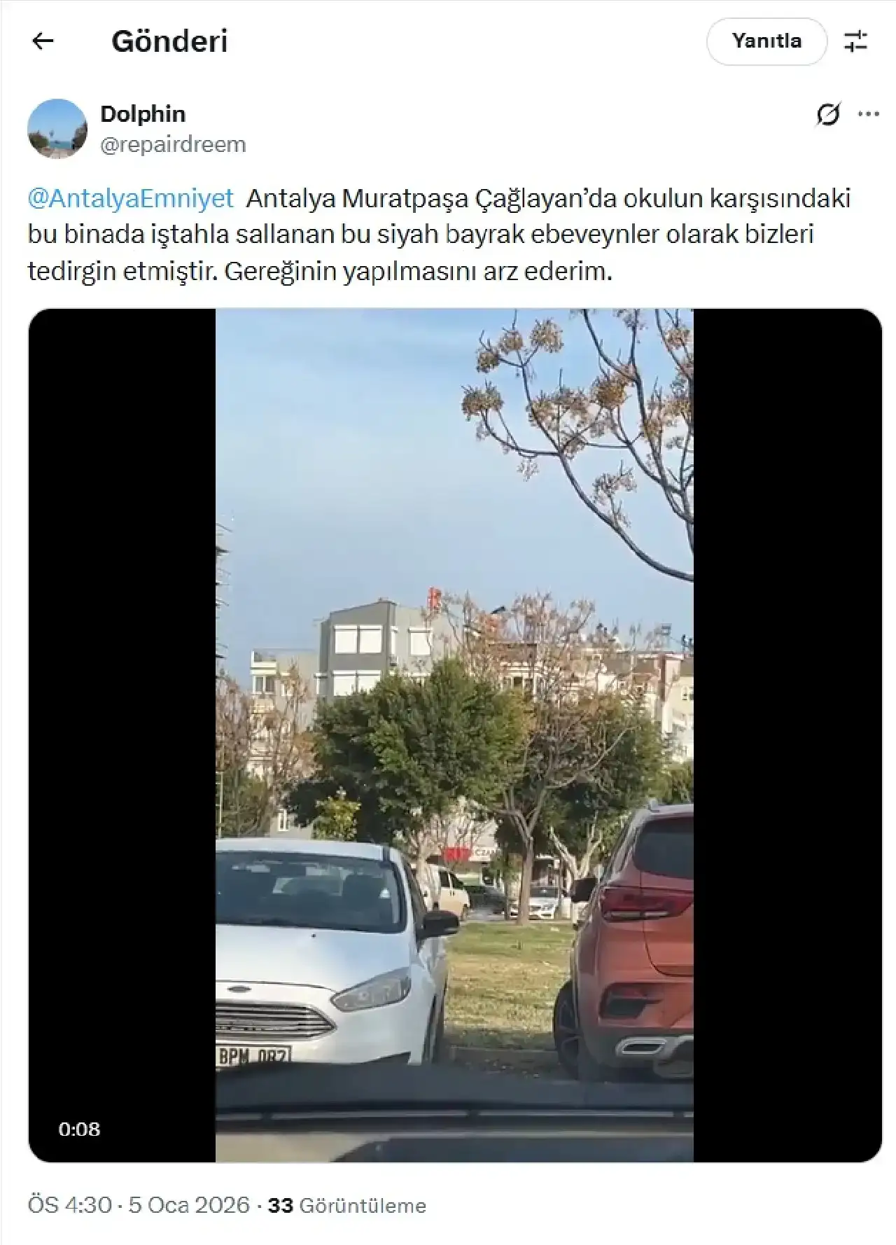 antalyada-siyah-bayrak-krizi-caglayanda-endise-yaratan-goruntu22323