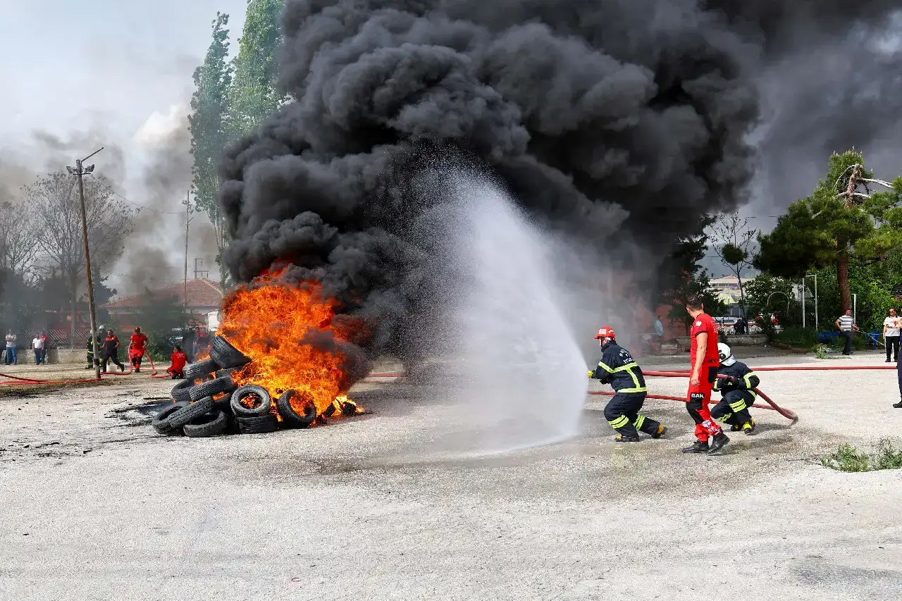 burdur-itfaiyesi-2025te-rekor-mudahale-sayisina-ulasti445