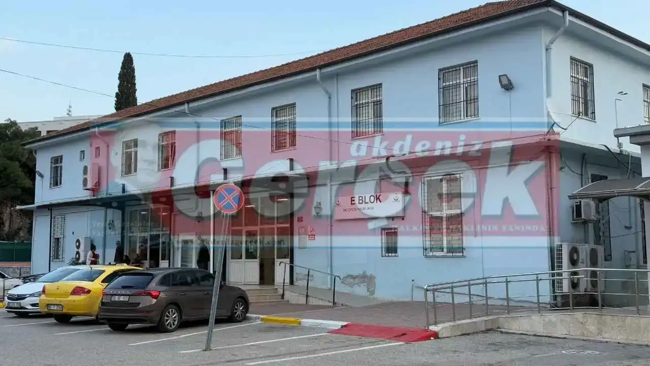 antalya-ataturk-devlet-hastanesinde-neler-oluyor-kapisina-kilit-vuruldu-ama-randevu-var