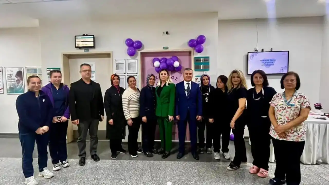 antalyada-bir-ilk-kepez-devlet-hastanesinde-menopoz-okulu-acildi